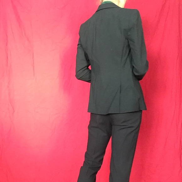 Banana Republic Suit jacket. - Picture 5 of 6